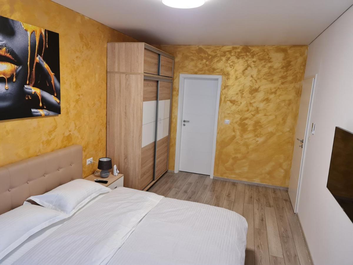 Eva Apartament Apartment Galati Ngoại thất bức ảnh